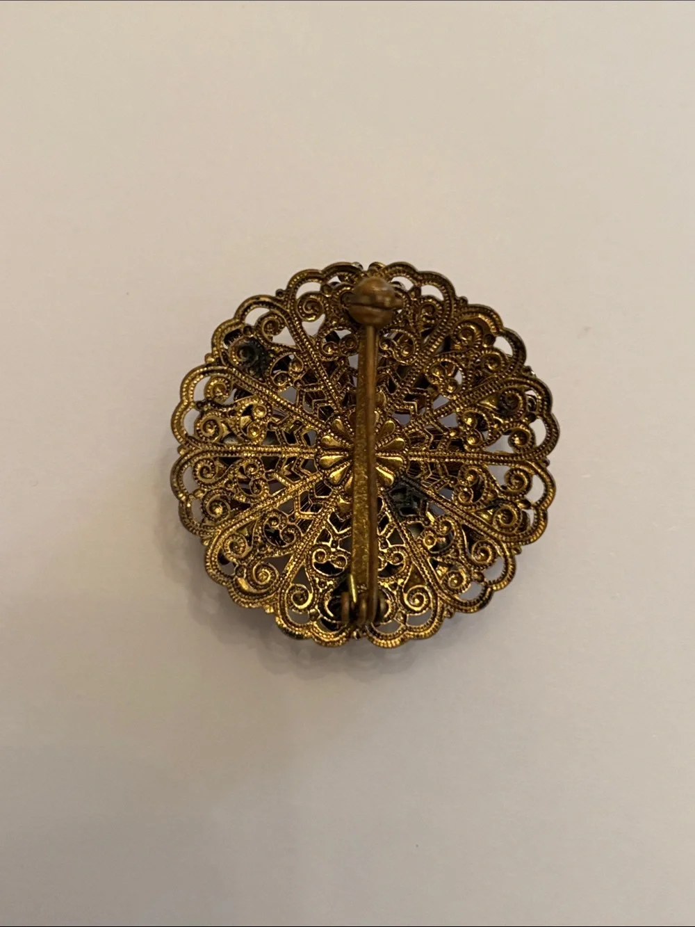 ⬛️Vintage Brass Filigree Domed Brooch Amber Topez Aurora Borealis (AB) 1 1/2”